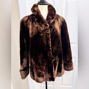 M. HURTIG & SON FURS Stunning Jacket